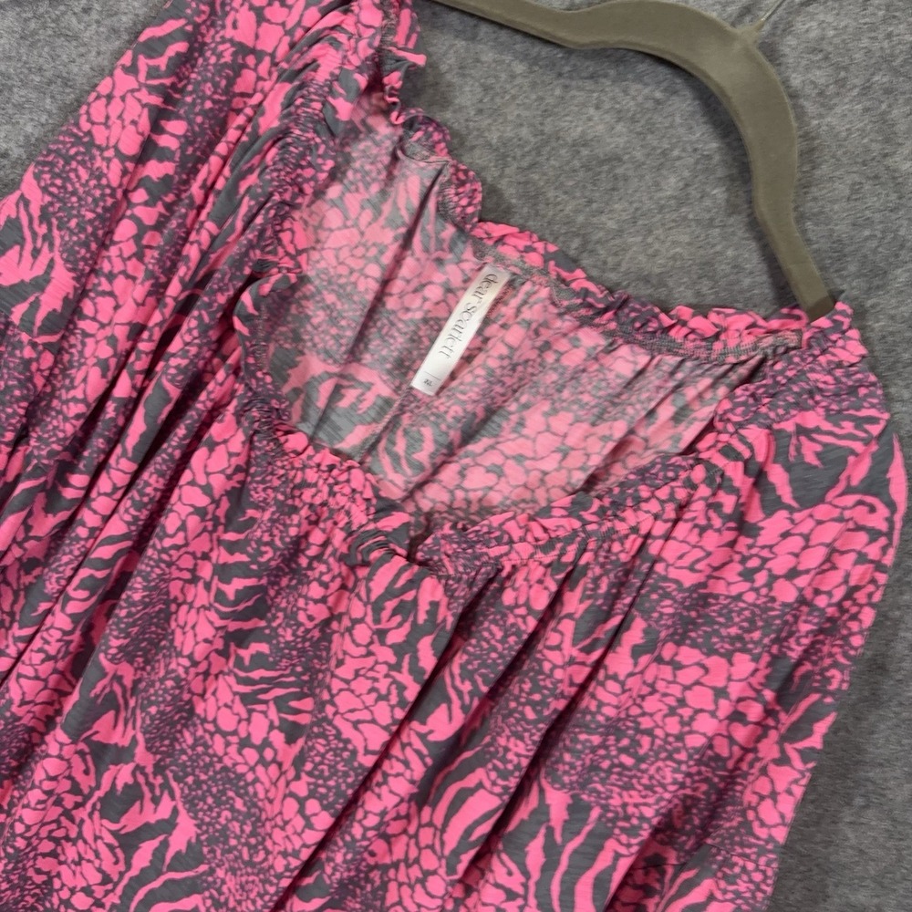 Dear Scarlett Tunic Blouse Womens Sz XL Dark Pink Gray Flare Sleeves Stretch